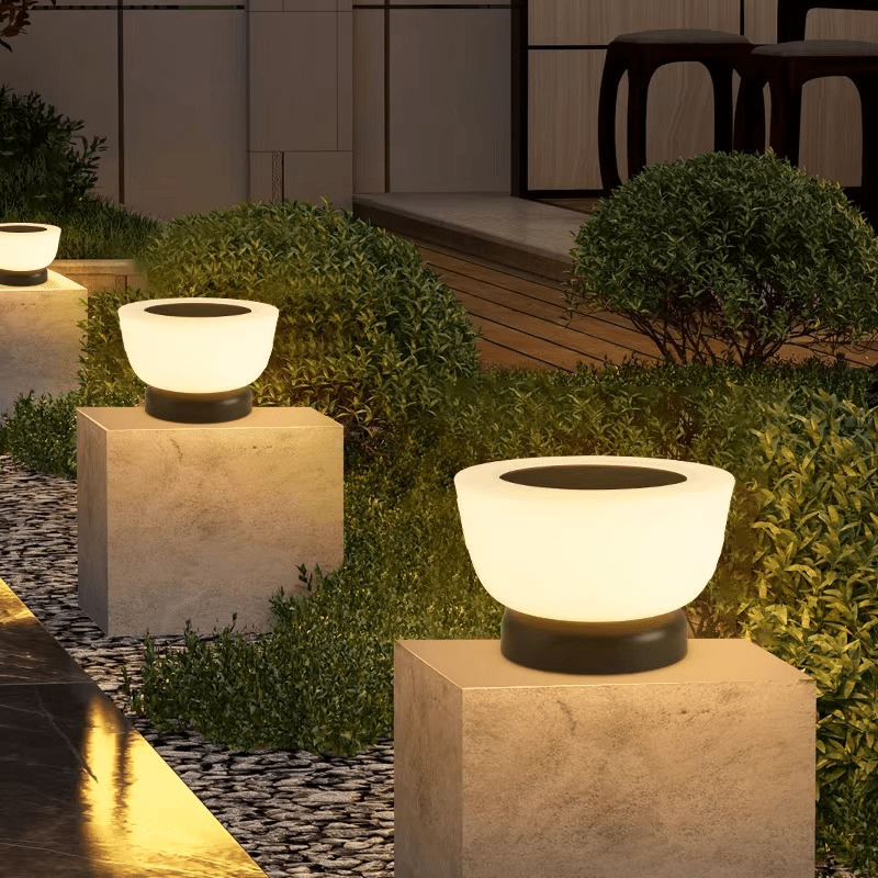 Solar Landing Light – Outdoor LED Pathway Lamp