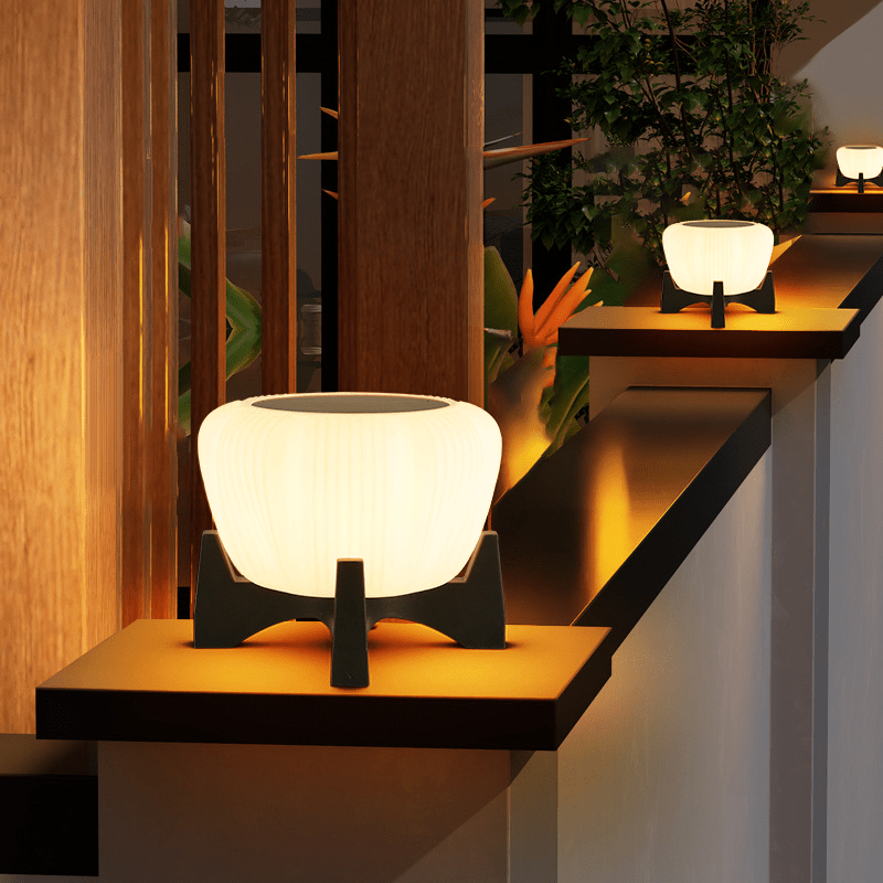 Solar Landing Light – Outdoor LED Pathway Lamp
